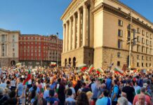 The Bulgarian Crisis – Numerous Opinions, Zero Solutions