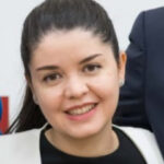 Evelyn_Headshot_Website