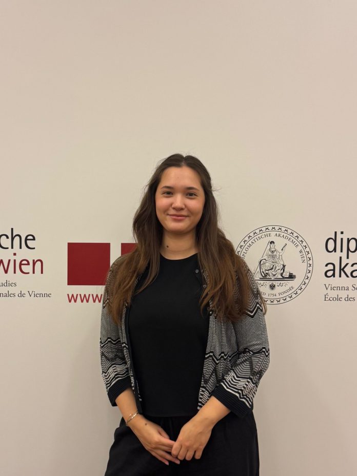 WhatsApp Image 2025-10-06 at 09.55.04 (7)